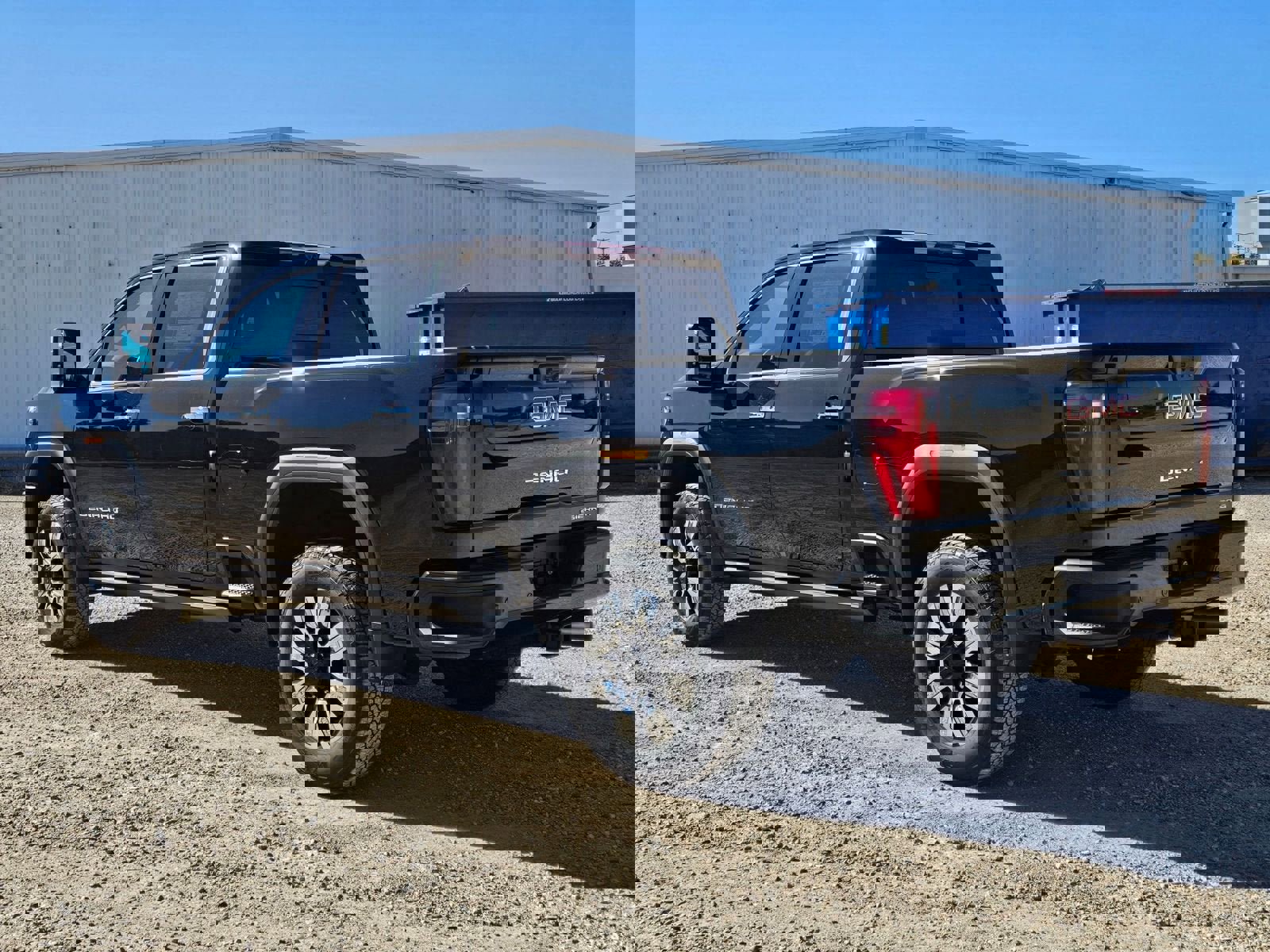 New 2026 GMC Sierra 2500 Denali w/ Denali Reserve Package image 3
