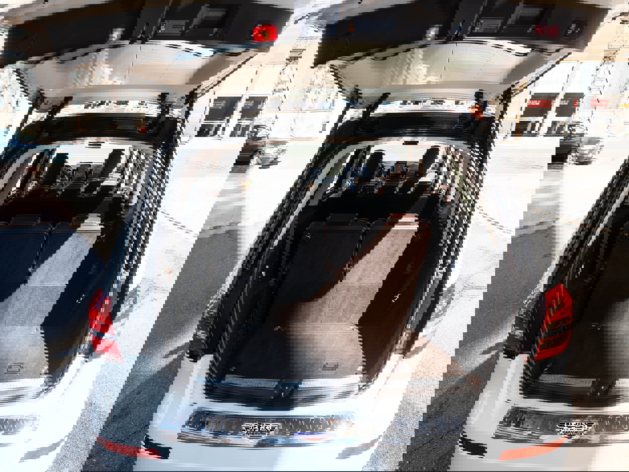 Used 2017 Mercedes-Benz GLS 450 4MATIC w/ Premium Package image 51