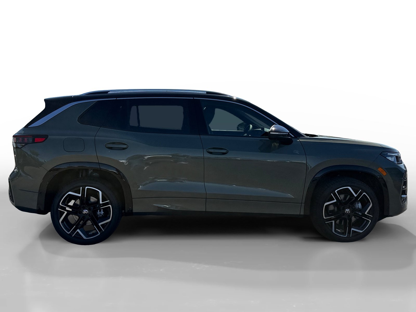 New 2026 Volkswagen Tiguan SEL R-Line AWD/4WD image 6