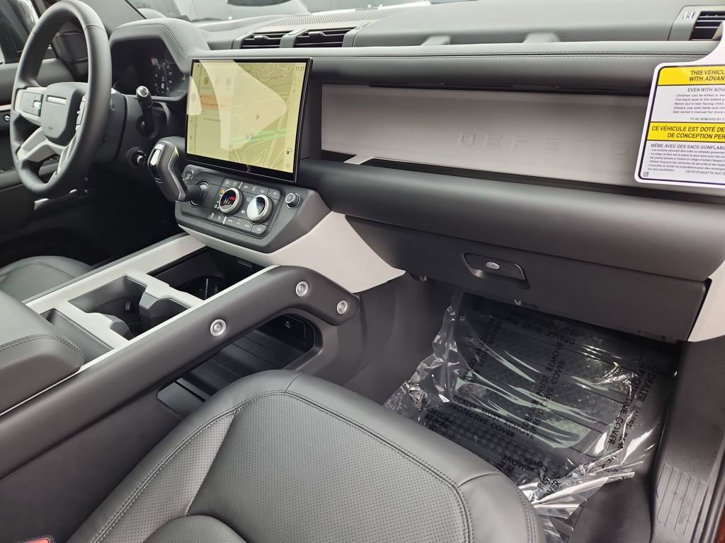 New 2026 Land Rover Defender 130 X-Dynamic SE AWD/4WD image 26