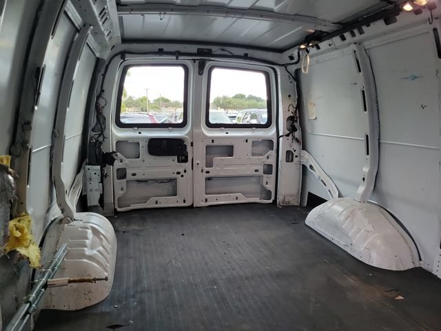 Used 2020 Chevrolet Express 2500 Extended w/ Driver Convenience Package RWD image 15