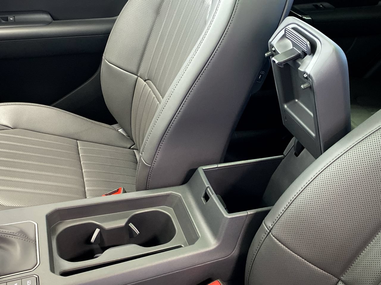 New 2027 Kia Seltos X-Line S w/ X-Line S Premium Package AWD/4WD image 28