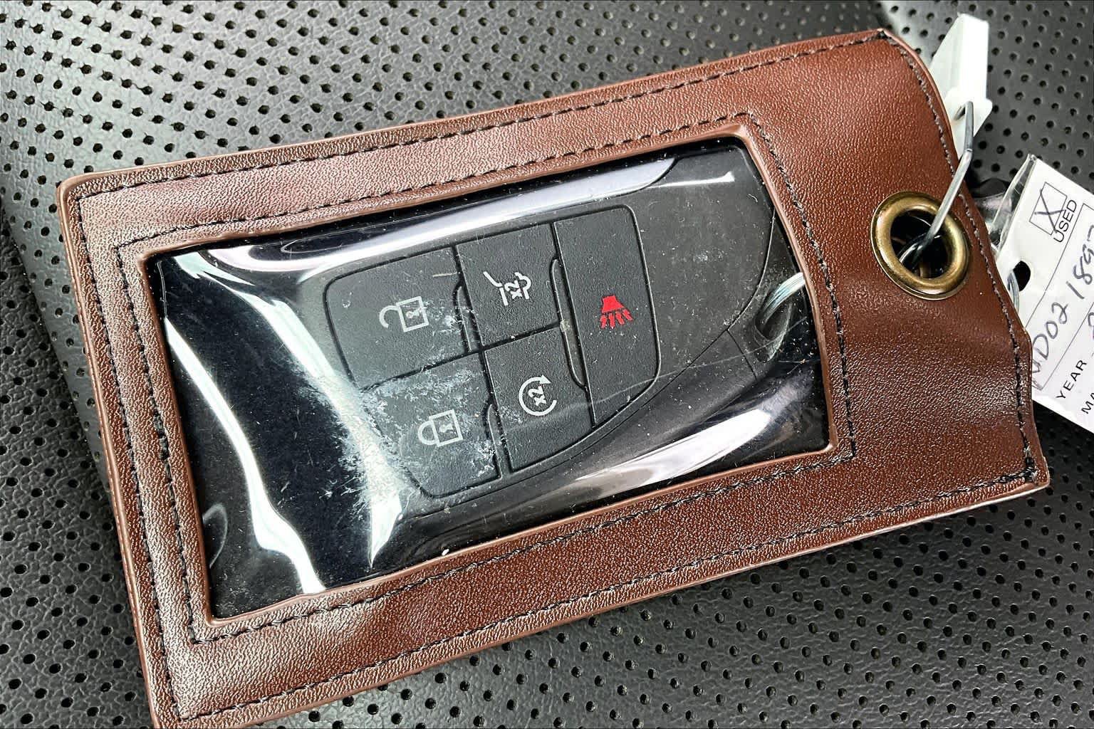 Used 2022 Buick Envision Essence w/ Sport Touring Package FWD image 15