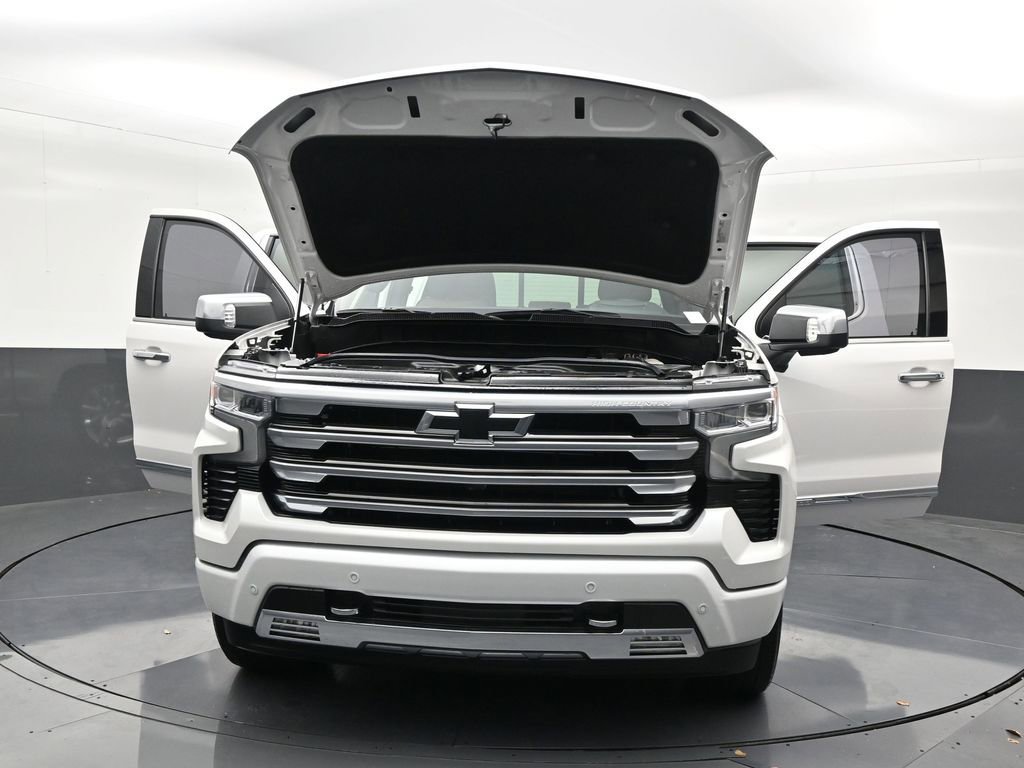 Used 2023 Chevrolet Silverado 1500 High Country w/ High Country Premium Package image 39