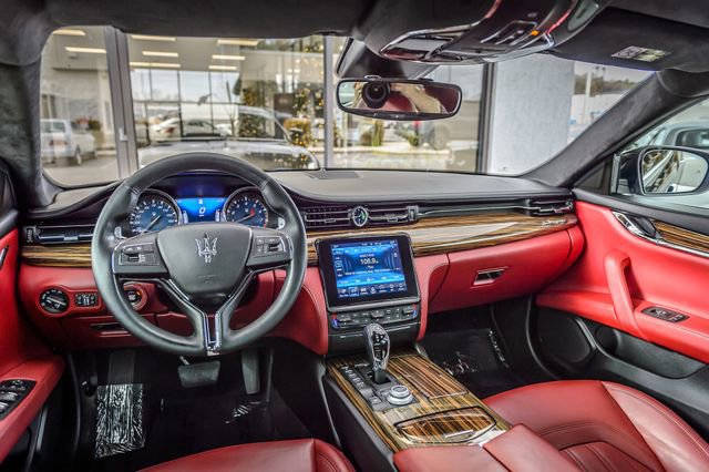 Used 2018 Maserati Quattroporte S GranLusso Q4 image 45