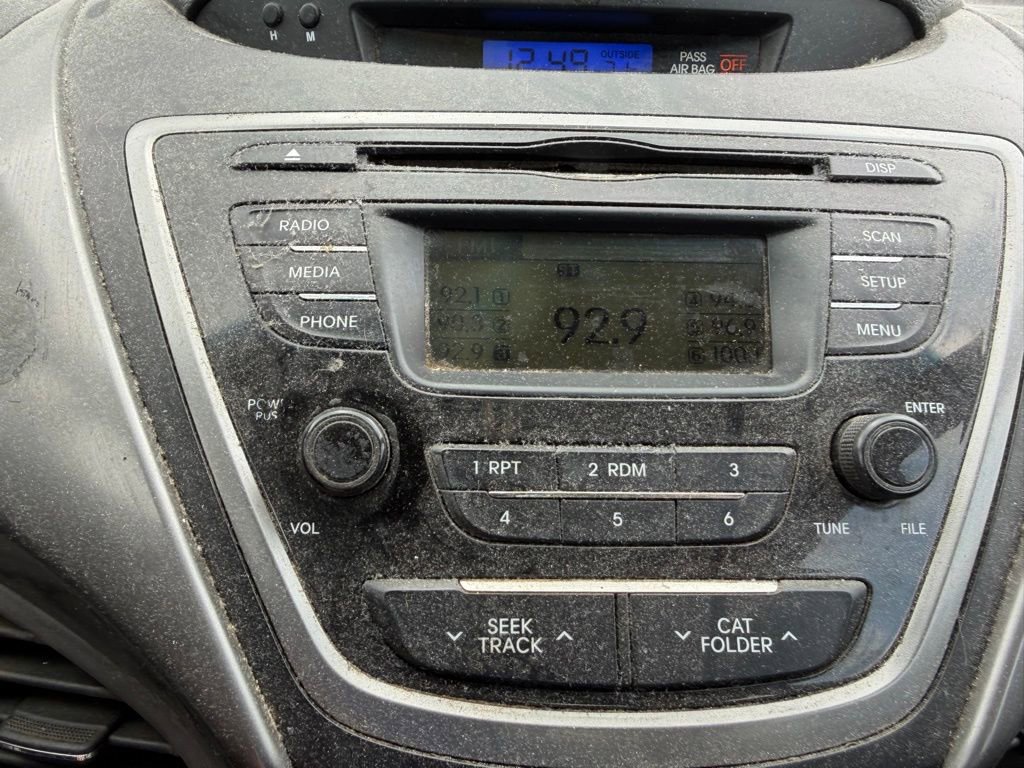 Used 2013 Hyundai Elantra Limited FWD image 9