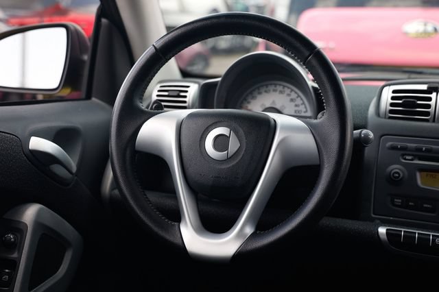 Used 2008 smart fortwo pure RWD image 22