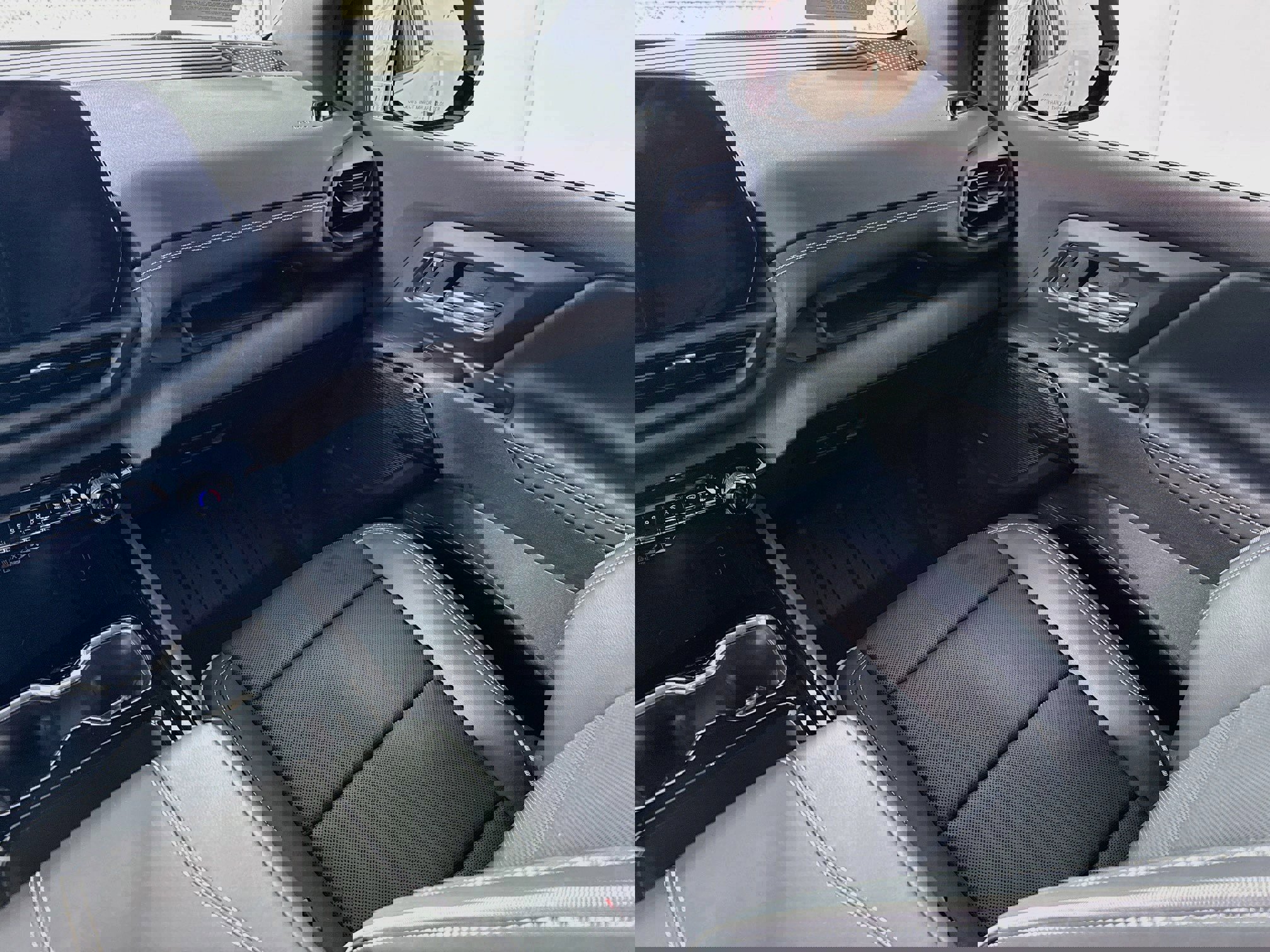 Used 2025 Chevrolet Silverado EV LT image 24