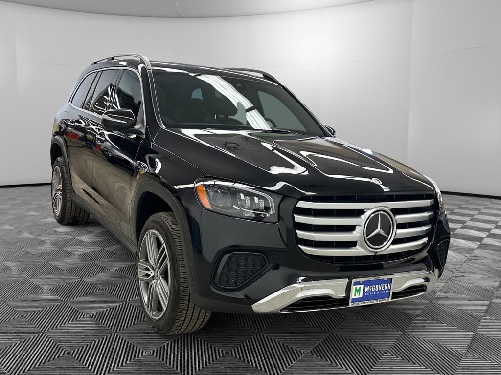 Used 2025 Mercedes-Benz GLS 450 4MATIC image 3