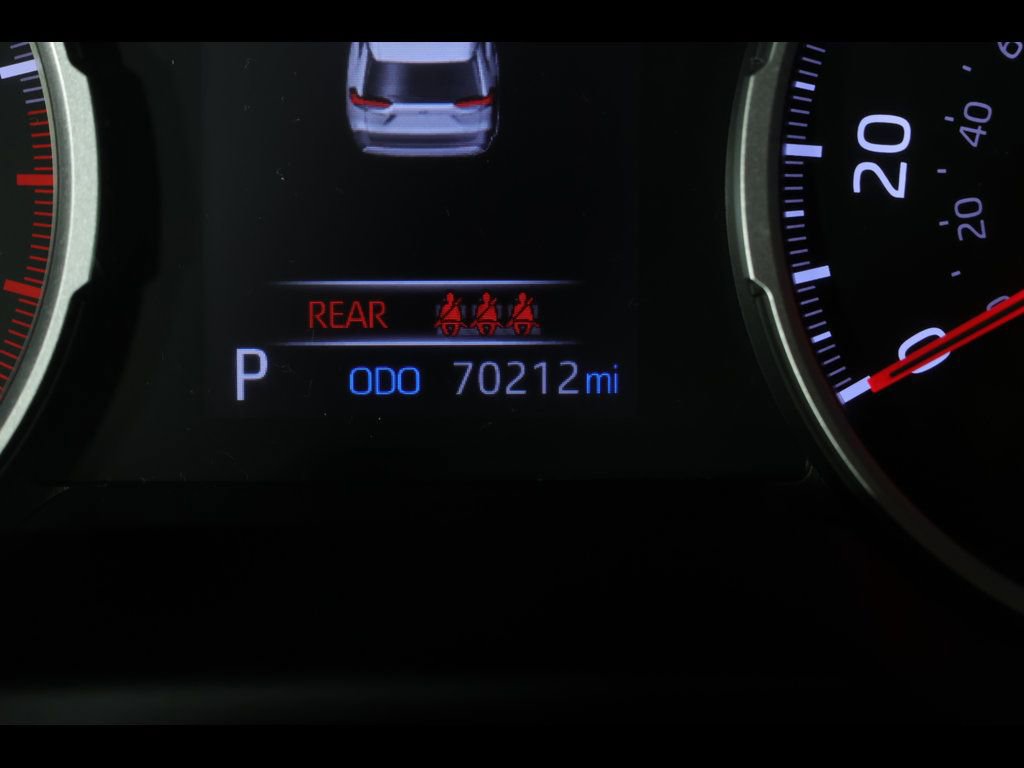 Used 2021 Toyota RAV4 XLE image 25