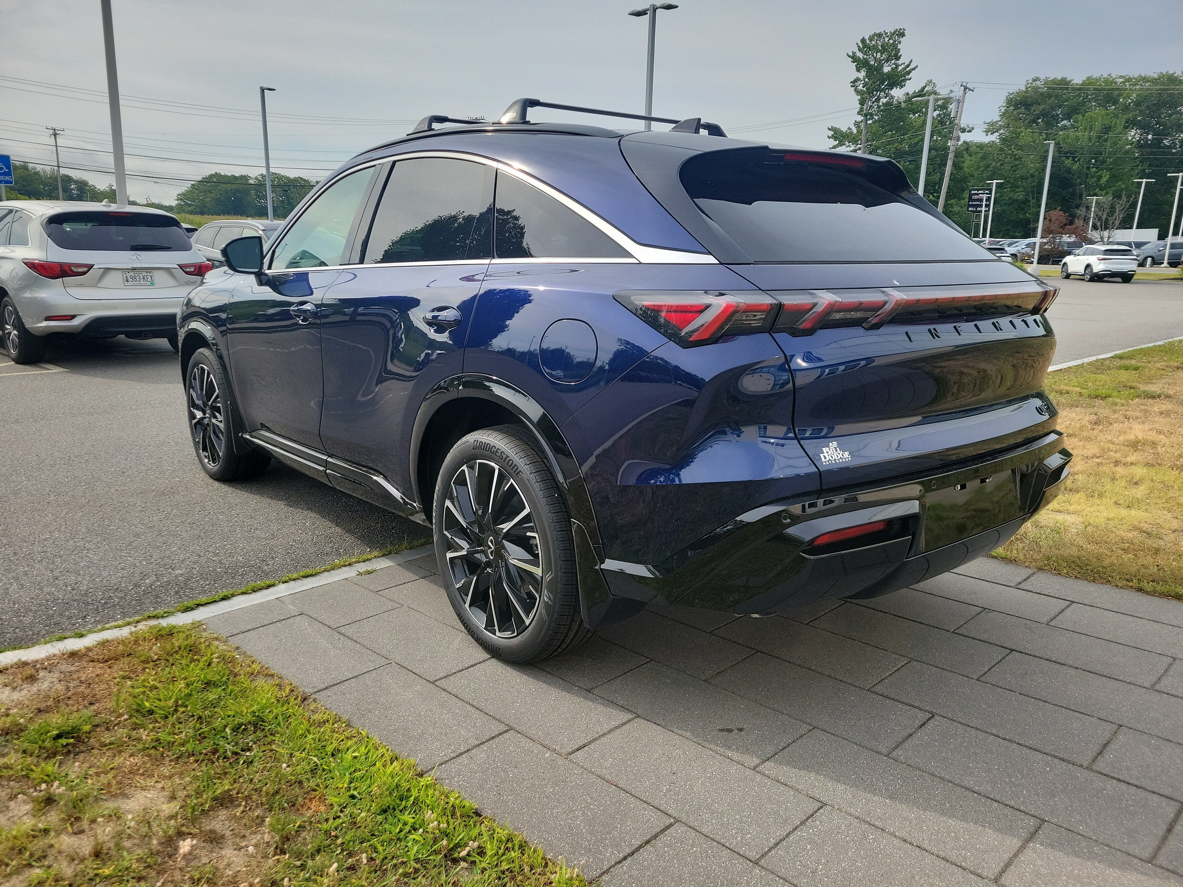 New 2027 INFINITI QX65 Autograph w/ Cargo Package AWD/4WD image 5