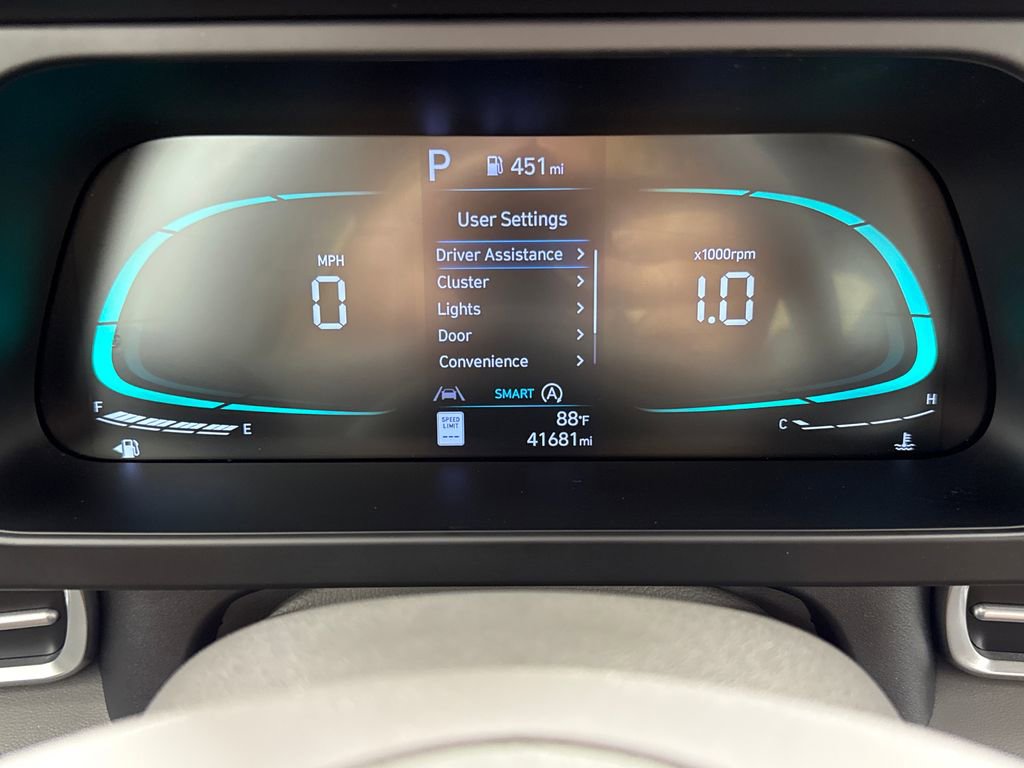 Certified 2024 Hyundai Elantra SE FWD image 17