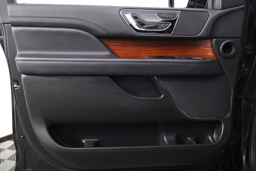 Certified 2023 Lincoln Navigator Reserve image 23