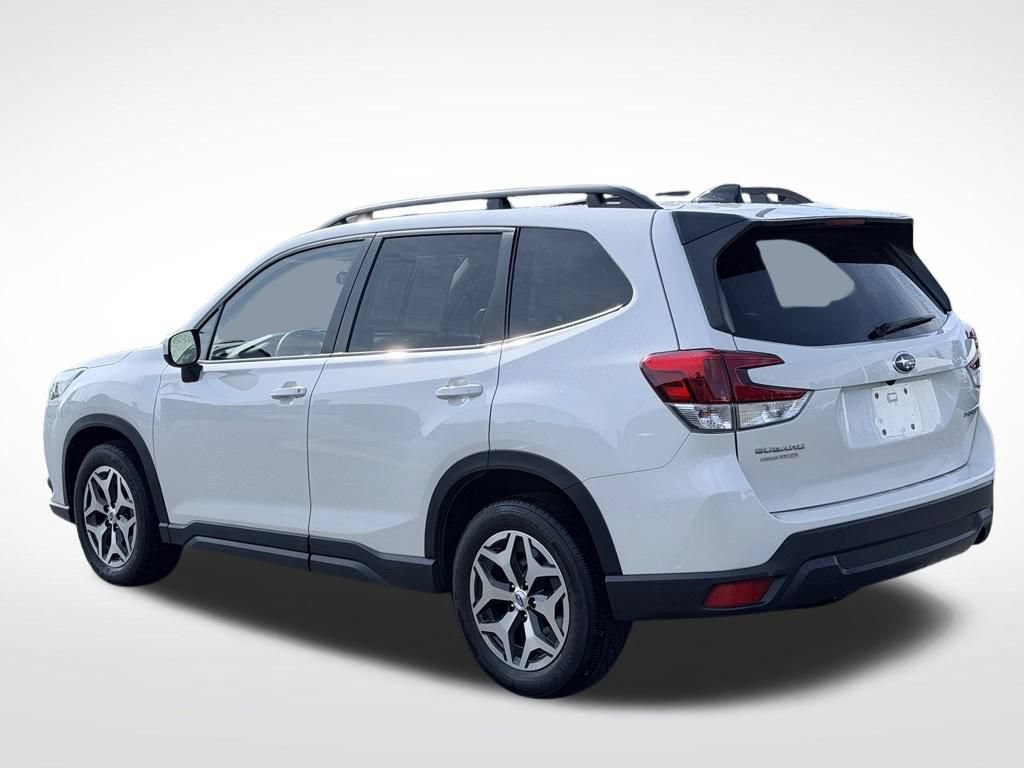 Used 2024 Subaru Forester Premium AWD/4WD image 9