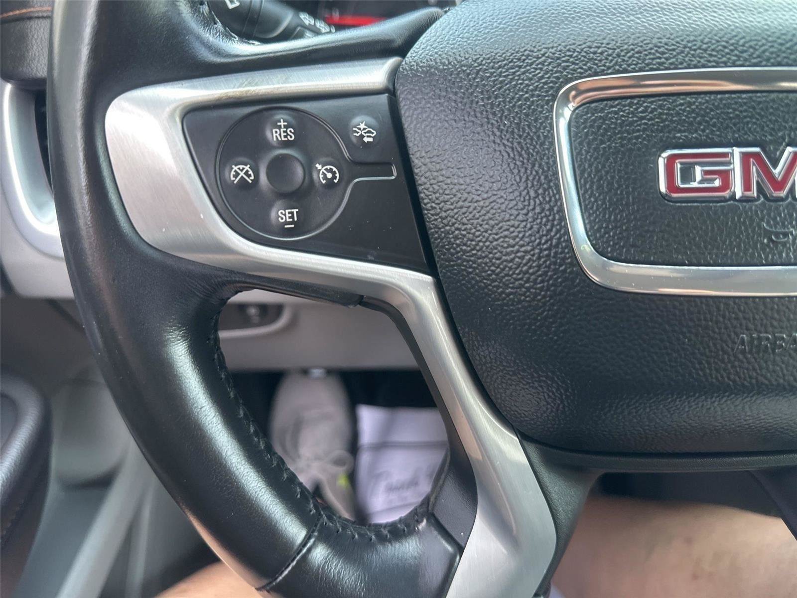 Used 2020 GMC Terrain SLT FWD image 28
