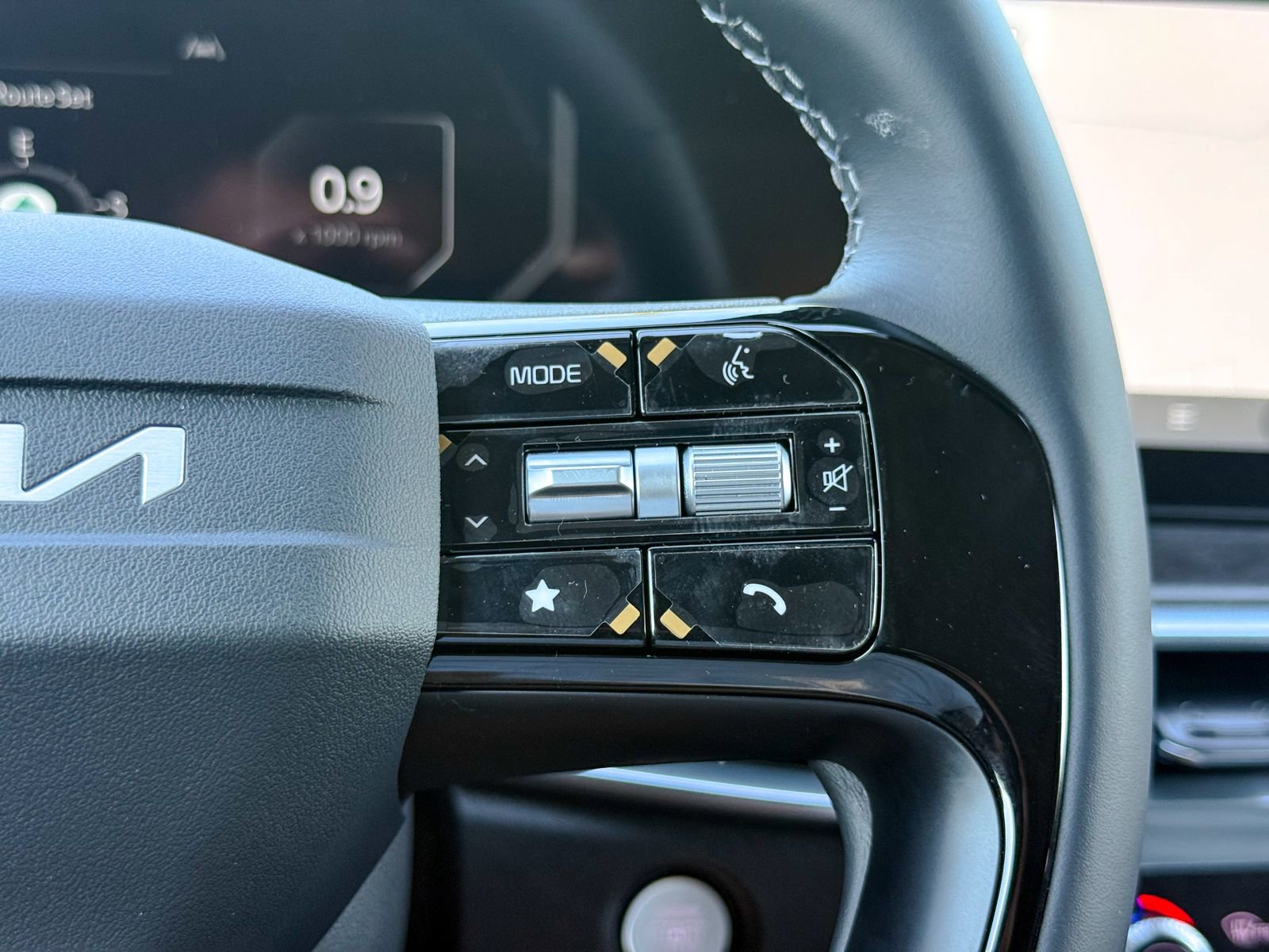 New 2026 Kia Sorento SX AWD/4WD image 38