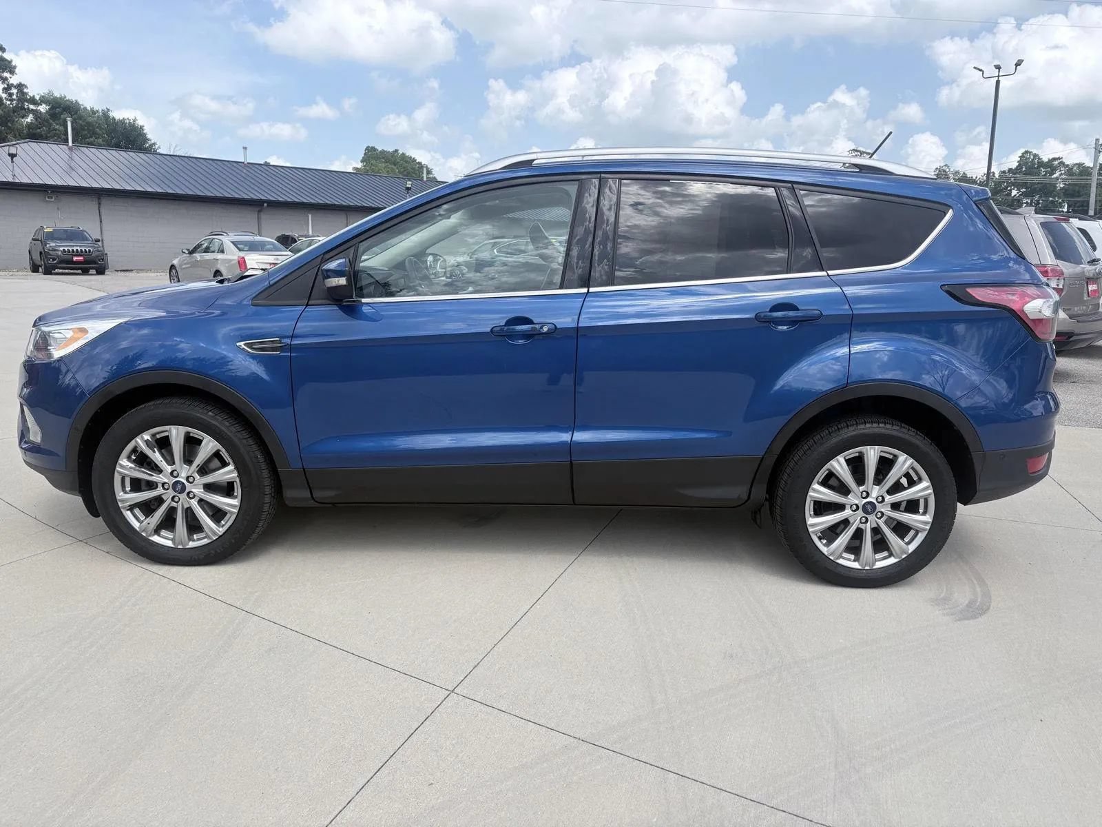 Used 2018 Ford Escape Titanium w/ Ford Safe & Smart Package AWD/4WD image 6
