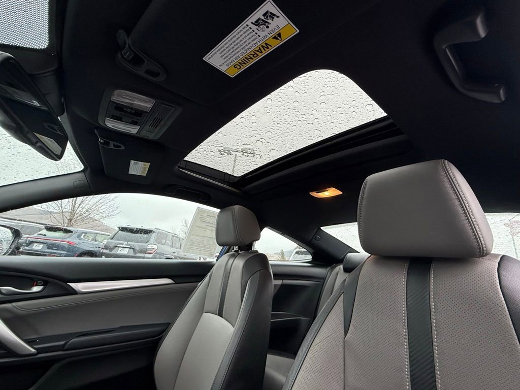 Used 2017 Honda Civic Touring image 36