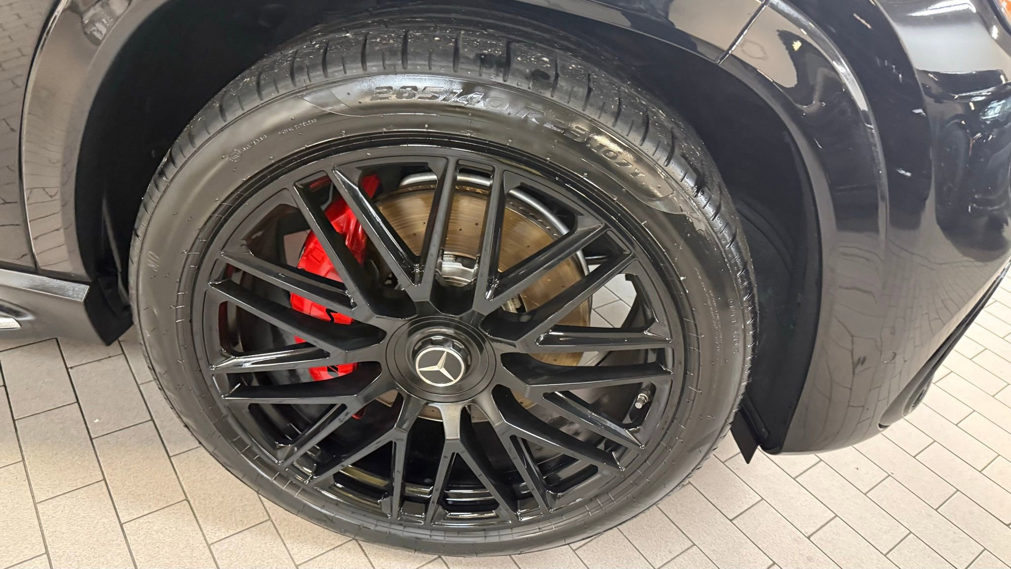 Used 2024 Mercedes-Benz GLS 63 AMG 4MATIC image 24