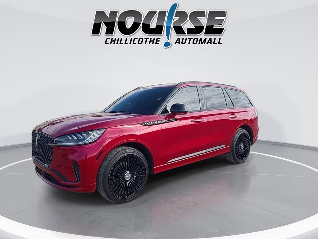 Used 2025 Lincoln Aviator AWD w/ Jet Appearance Package image 4