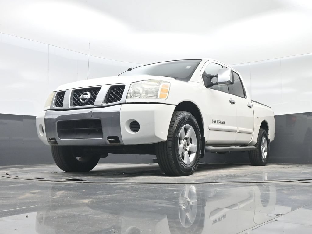 Used 2005 Nissan Titan SE w/ (T01) Tow Pkg AWD/4WD image 25