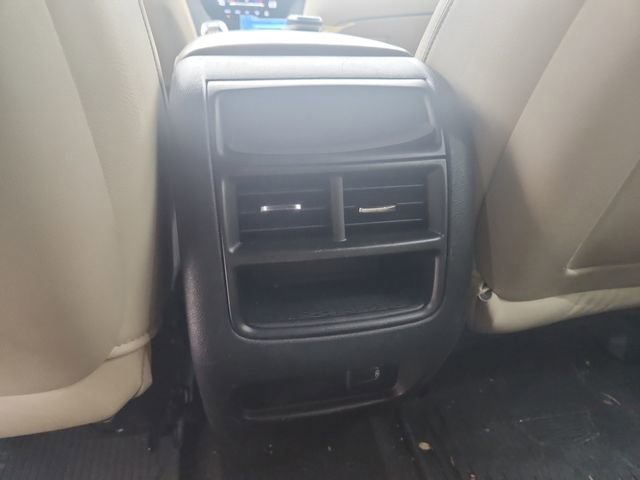 Used 2019 Cadillac XT5 FWD image 22