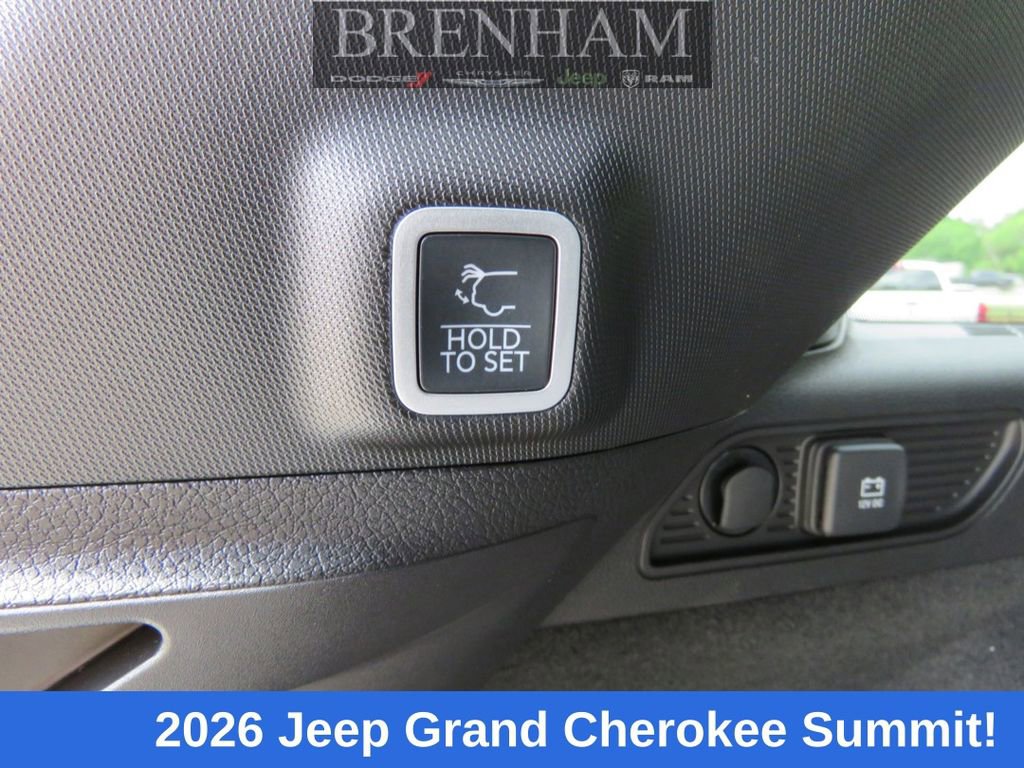 New 2026 Jeep Grand Cherokee Summit w/ Obsidian Package AWD/4WD image 15