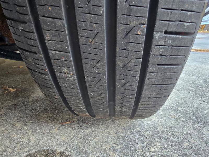 Used 2010 Ford Mustang Convertible image 11