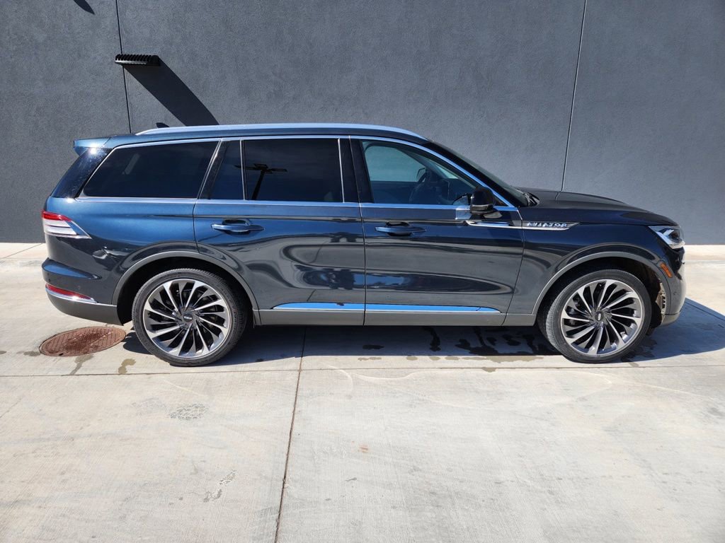 Used 2022 Lincoln Aviator Reserve w/ Equipment Group 201A image 4