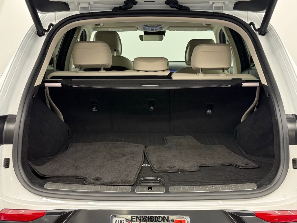 Used 2026 Genesis GV70 2.5T Select image 11