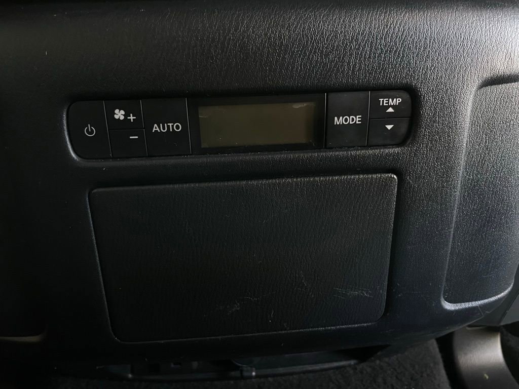 Used 2021 Nissan Armada SL w/ Captain's Chairs Package RWD image 22