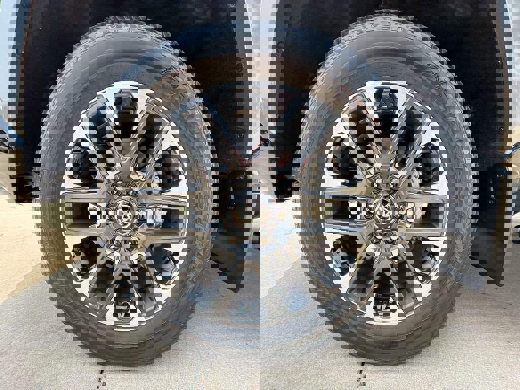 Used 2025 Toyota Tundra Limited image 31