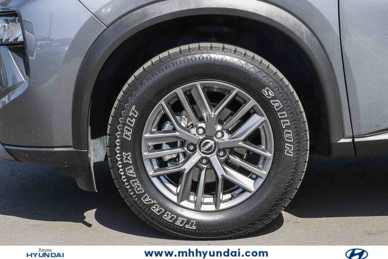 Used 2024 Nissan Rogue S AWD/4WD image 8