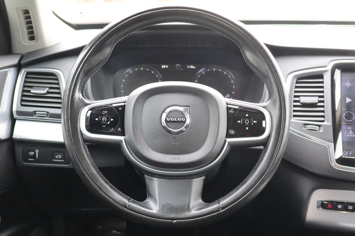 Used 2018 Volvo XC90 T6 Momentum w/ Convenience Package AWD/4WD image 18