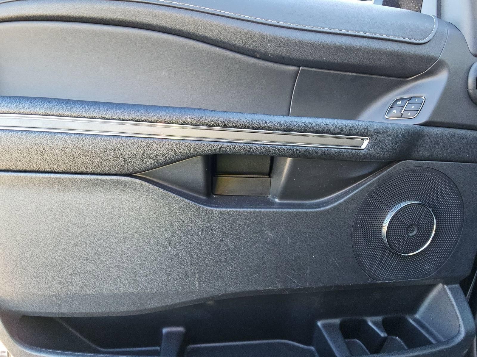 Used 2024 Ford Expedition Max XLT AWD/4WD image 26