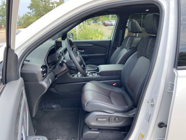 Used 2026 Honda Pilot Black Edition image 34