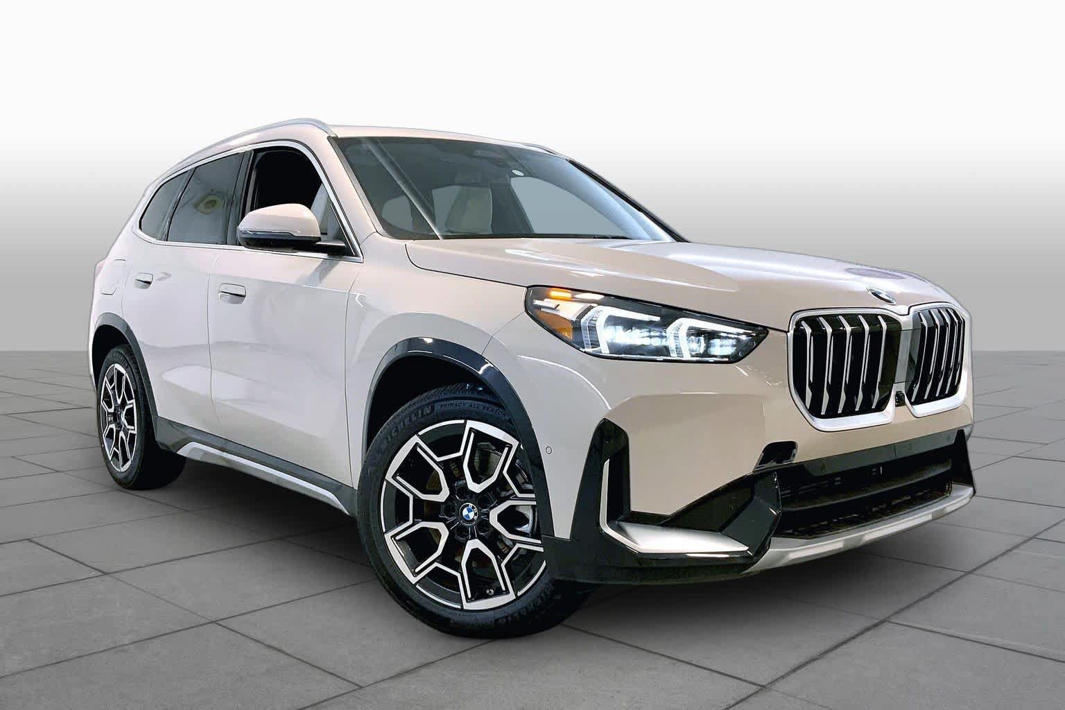 New 2026 BMW X1 xDrive28i w/ Technology Package AWD/4WD image 2