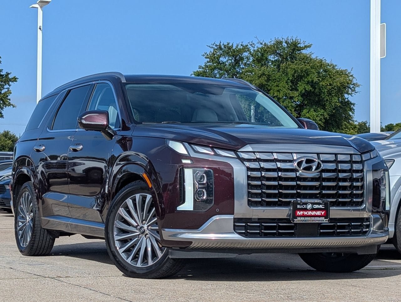 Used 2024 Hyundai Palisade Calligraphy AWD/4WD image 2