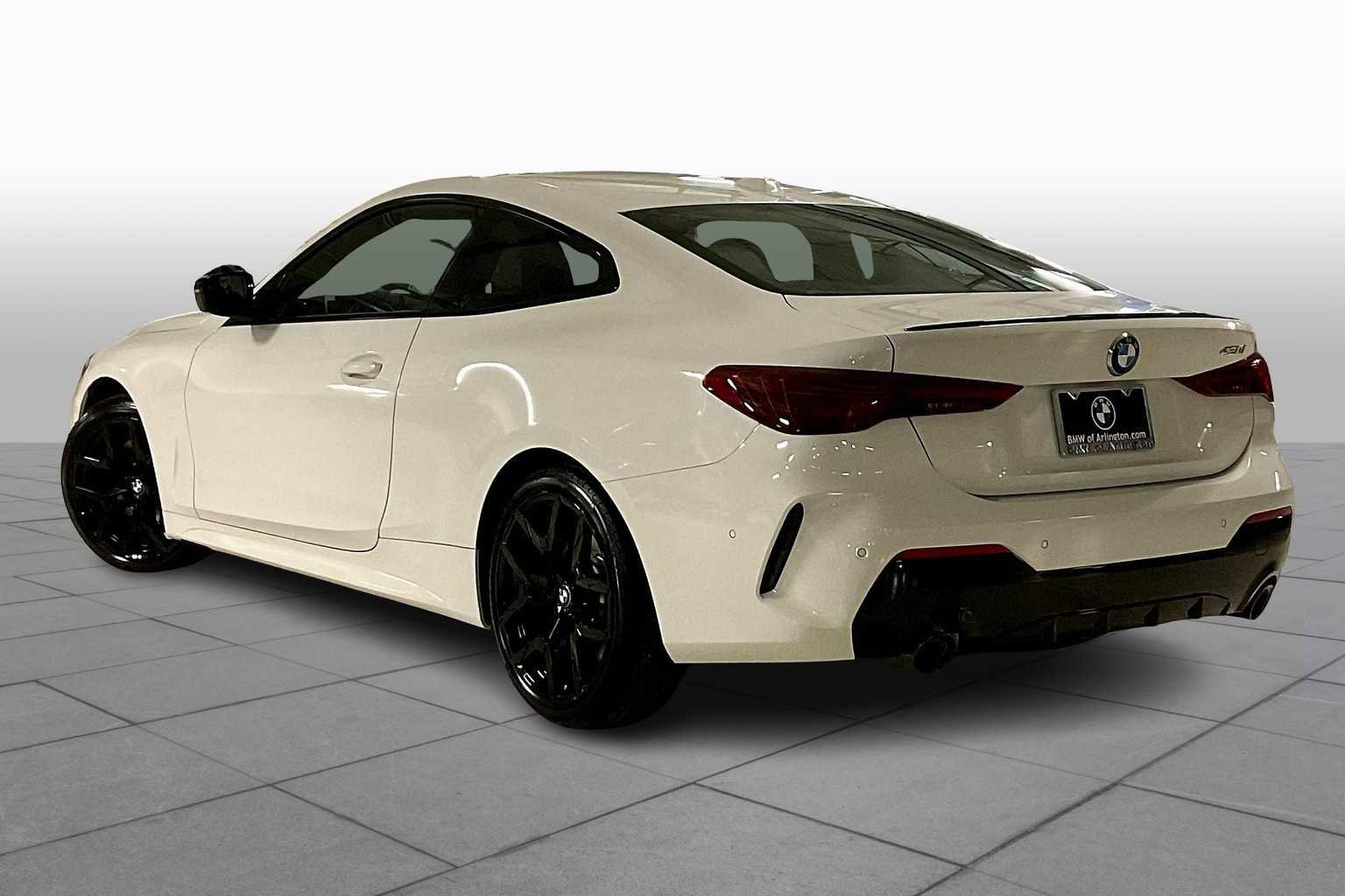 Used 2026 BMW 430i Coupe w/ M Sport Package image 12