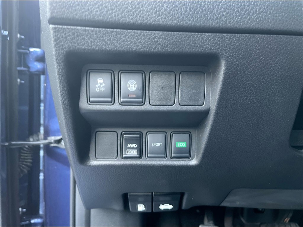 Certified 2021 Nissan Rogue Sport S image 9