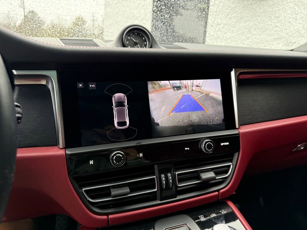 Used 2023 Porsche Macan GTS w/ Premium Package Plus image 10