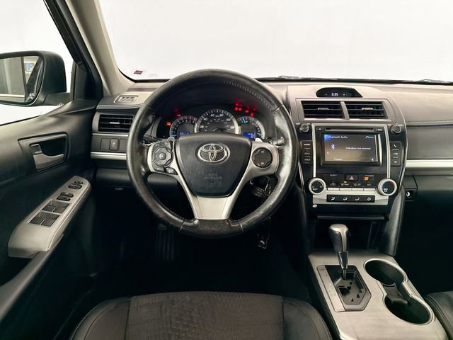 Used 2012 Toyota Camry SE image 19