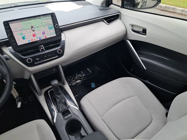 Used 2022 Toyota Corolla Cross L image 12