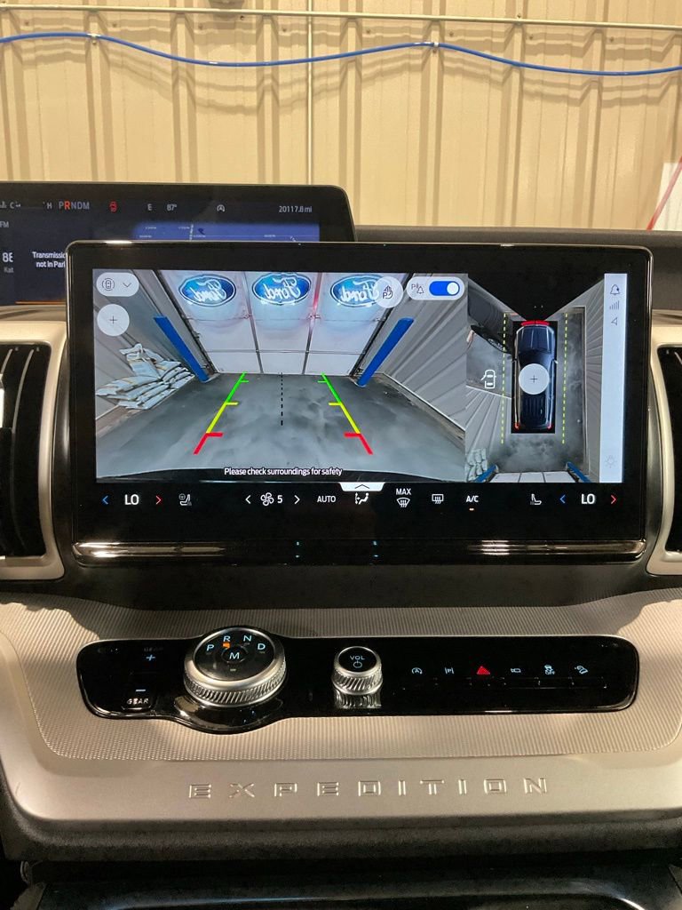 Used 2025 Ford Expedition Max Active AWD/4WD image 27