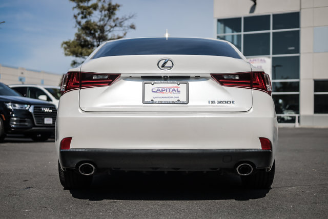Used 2016 Lexus IS 200t RWD image 22