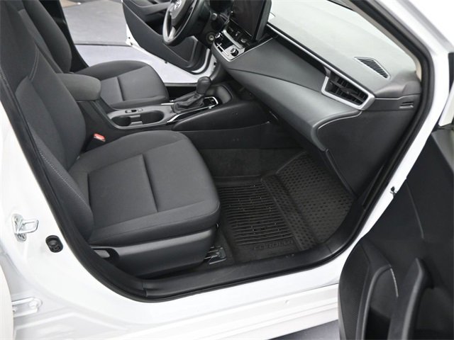 Used 2023 Toyota Corolla LE image 12
