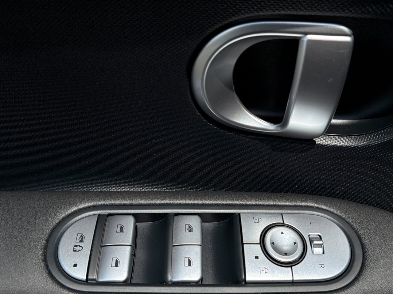 Certified 2024 Hyundai Ioniq 5 SE AWD/4WD image 16