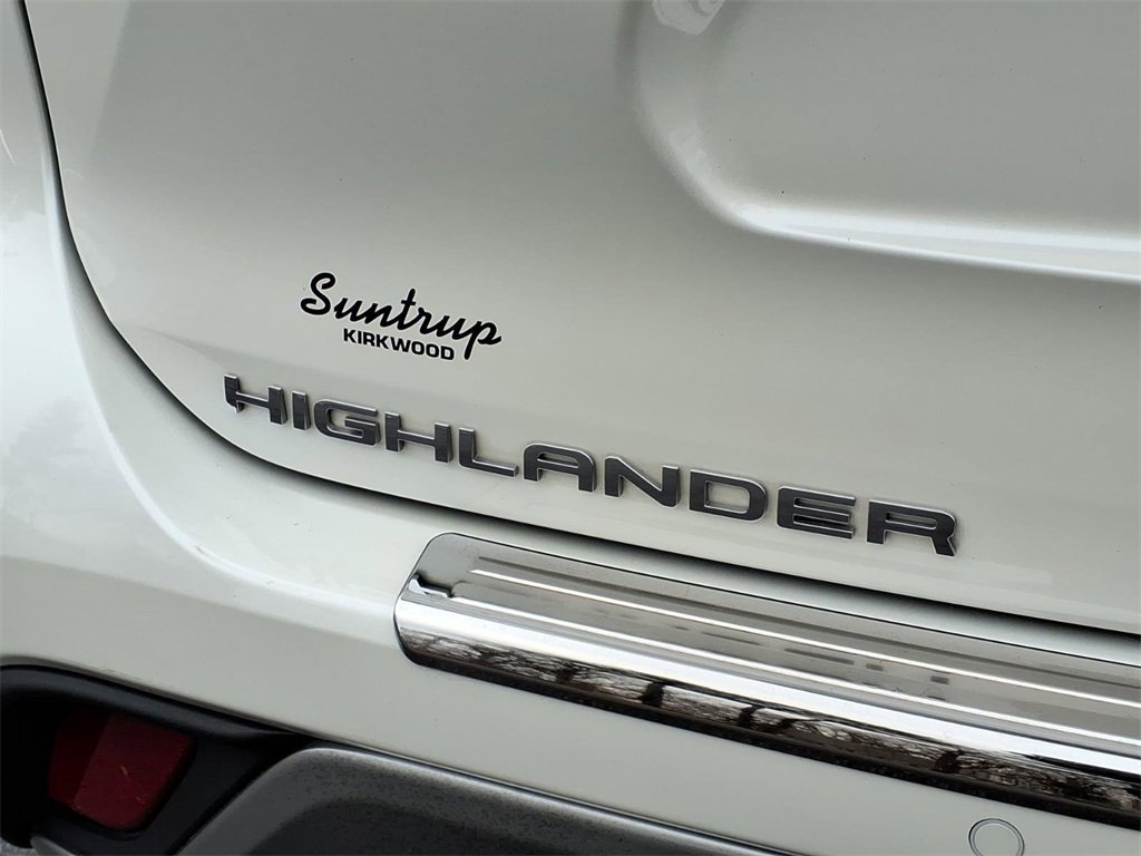 Used 2020 Toyota Highlander Platinum image 29