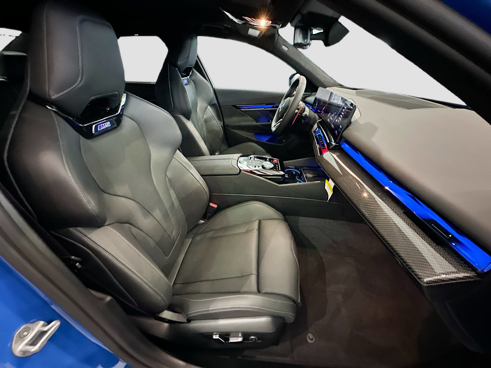 New 2026 BMW M5 image 21