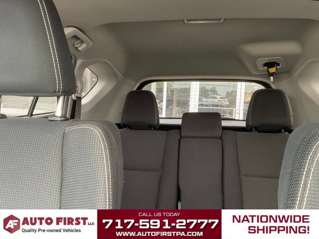 Used 2018 Toyota RAV4 XLE AWD/4WD image 21